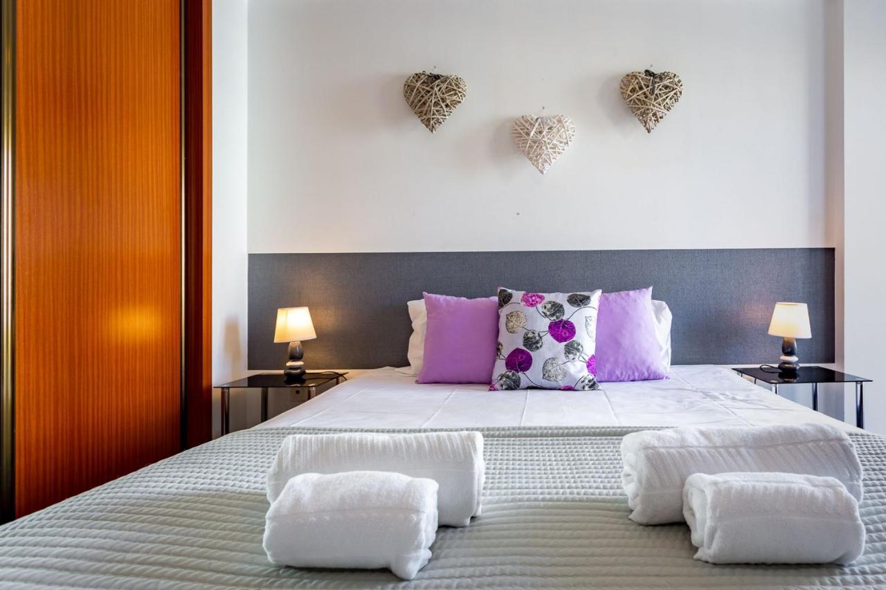 Light & Comfy Apartment W/ Pool & Balcony By Lovelystay Portimao Exterior photo